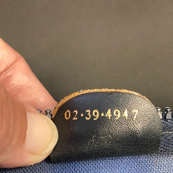 Vintage Gucci bag in tough shape needs some TLC - Picture 10 of 10